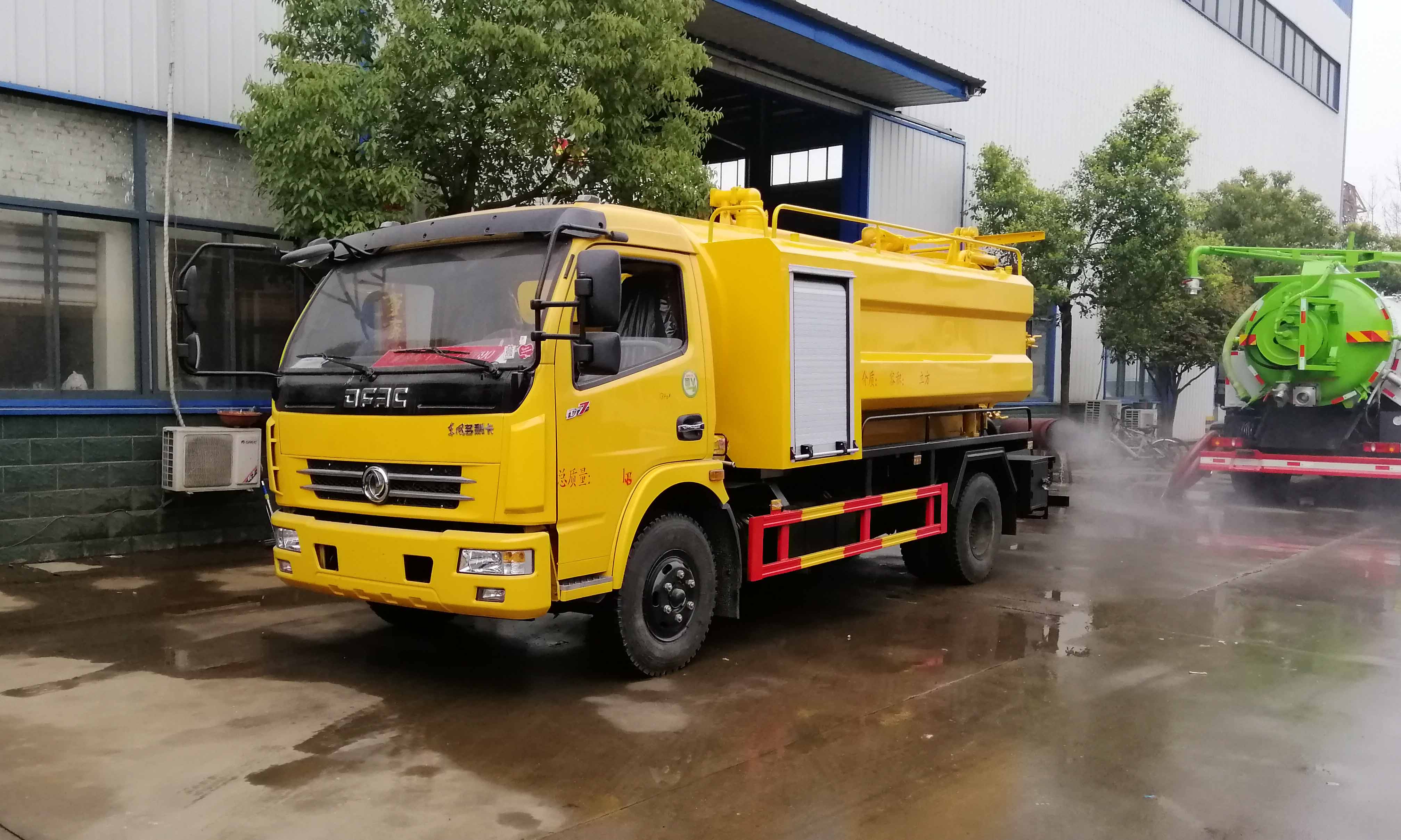 大多利卡聯(lián)合疏通車
